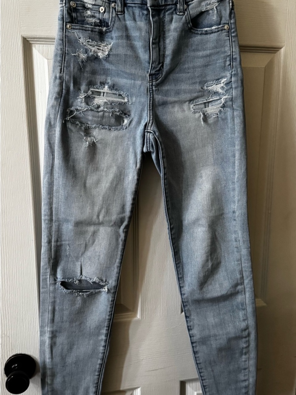 American Eagle Outfitters Light Blue Ripped Skinny Jeans